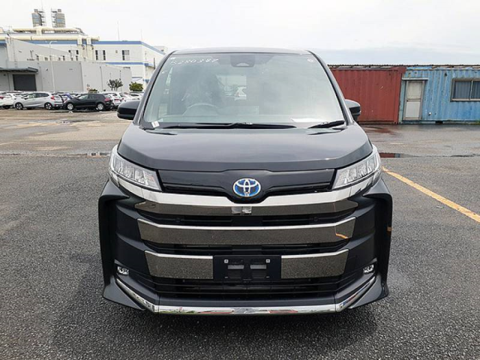 Toyota-Noah-2023(S-Z)